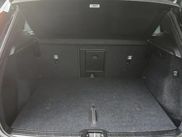 VOLVO XC40 2.0 B4 MH Plus Dark