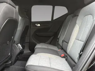 VOLVO XC40 2.0 B4 MH Plus Dark