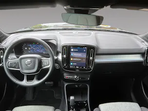 VOLVO XC40 2.0 B4 MH Plus Dark
