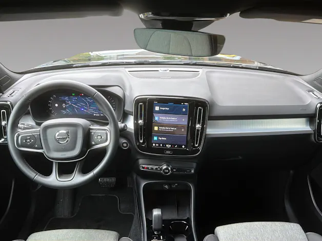 VOLVO XC40 2.0 B4 MH Plus Dark