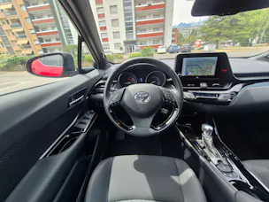 Toyota C-HR 1.8 VVTi HSD Trend