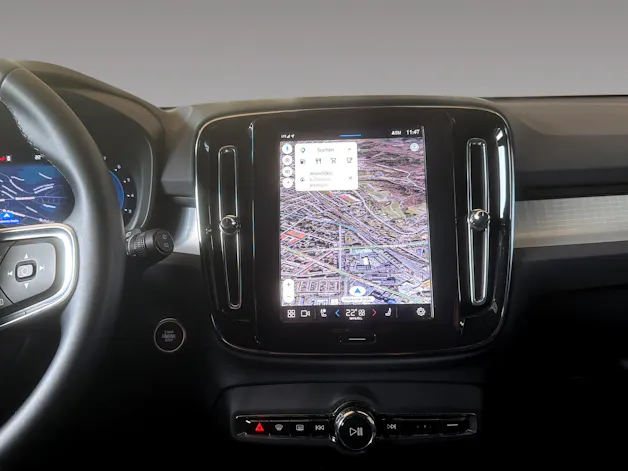 VOLVO XC40 2.0 B3 MH Plus Dark