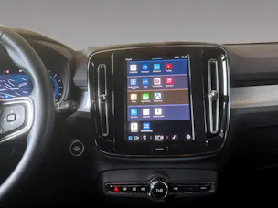 VOLVO XC40 2.0 B3 MH Plus Dark