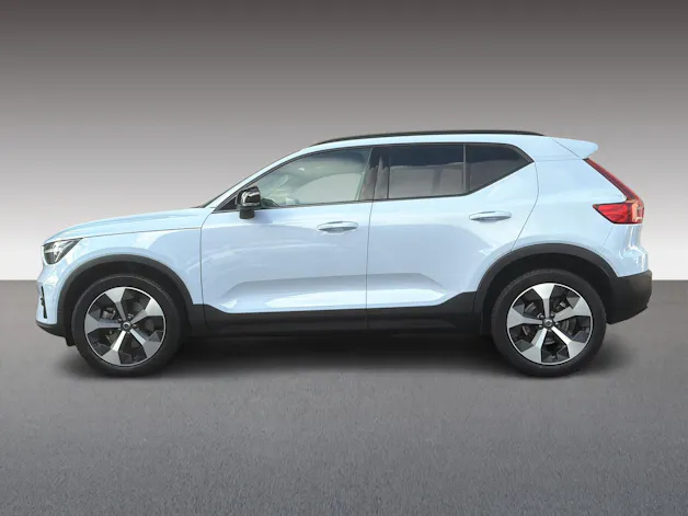 VOLVO XC40 2.0 B3 MH Plus Dark