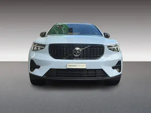 VOLVO XC40 2.0 B3 MH Plus Dark