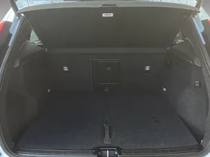 VOLVO XC40 2.0 B3 MH Plus Dark