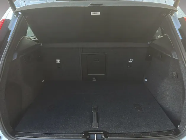 VOLVO XC40 2.0 B3 MH Plus Dark