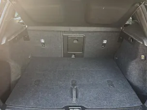VOLVO XC40 2.0 B3 MH Plus Dark