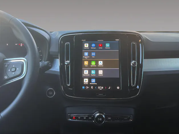 VOLVO XC40 2.0 B3 MH Plus Dark