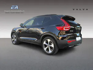 VOLVO XC40 2.0 B3 MH Plus Dark