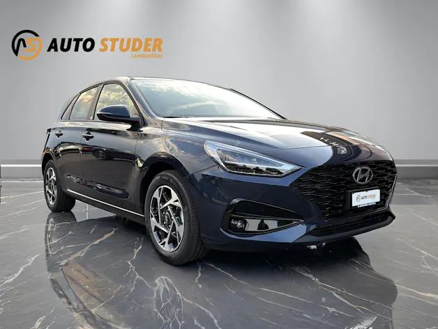 HYUNDAI i30 1.5 T-GDi Amplia