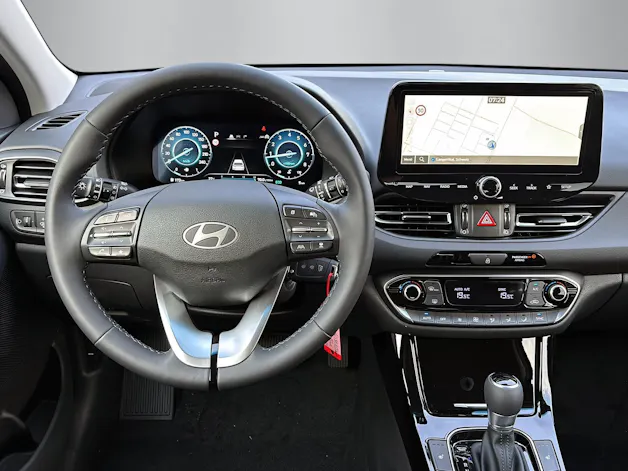 HYUNDAI i30 1.5 T-GDi Amplia