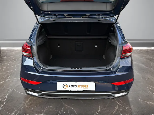 HYUNDAI i30 1.5 T-GDi Amplia