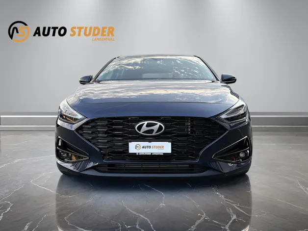 HYUNDAI i30 1.5 T-GDi Amplia
