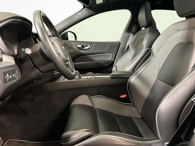 Volvo XC60 2.0 T8 TE R-Design eAWD