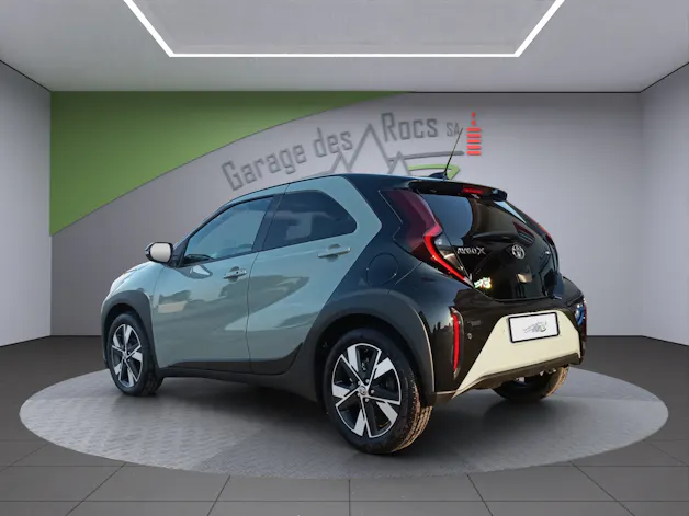 Toyota Aygo X 1.5 VVT-i HSD Trend