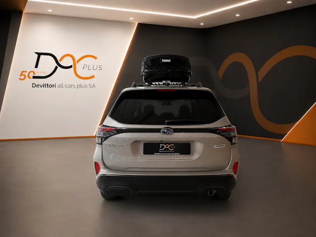 Subaru Forester Station 2.0i e-Boxer Swiss Plus