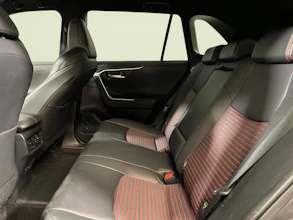 https://vehicle.imgix.net/4392701/b3c65c60-2e23-45e1-b2cd-df2c41ea6778.jpg