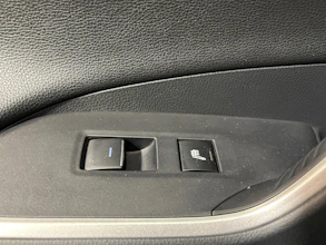 https://vehicle.imgix.net/4392701/befb73c4-c256-4f9a-8546-69f6b6501d71.jpg