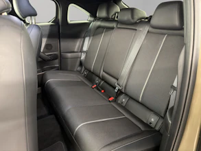 https://vehicle.imgix.net/4392706/50fc0ad7-6411-4e6a-9ab4-560206e4dc6b.jpg