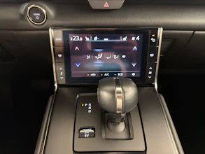 https://vehicle.imgix.net/4392706/dfb7f22c-2edc-4b4c-bdf8-ac988f2238f5.jpg