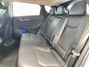 https://vehicle.imgix.net/4392726/b3fa190c-a9b5-412e-be38-ce055ab73a19.jpg
