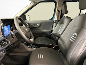 https://vehicle.imgix.net/4392731/a6af743f-1479-4b7c-888c-b4aef245e26b.jpg