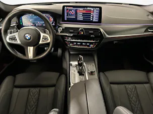 BMW 520d xDrive paddles Touring