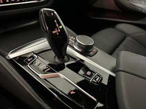 Fahrzeugbild BMW 520d xDrive paddles Touring
