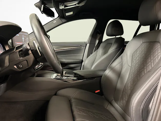 BMW 520d xDrive paddles Touring
