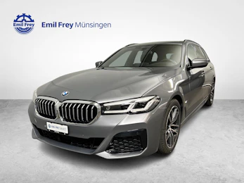 Fahrzeugbild BMW 520d xDrive paddles Touring