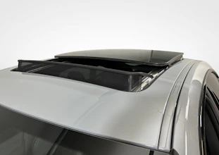 https://vehicle.imgix.net/4392767/43b356c4-d5d6-473b-9f02-b8de2f9f5013.jpg