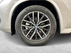https://vehicle.imgix.net/4392777/5a4d4b08-2442-4a43-83ee-136432e932d5.jpg