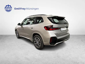 image du véhicule BMW X1 23d xDrive paddles