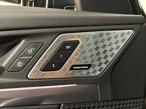 image du véhicule BMW X1 23d xDrive paddles