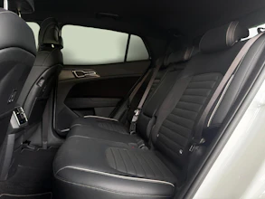 https://vehicle.imgix.net/4392784/62ddc127-743a-45ff-91f7-f43e05345053.jpg