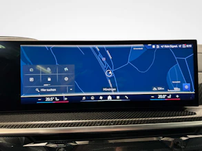 https://vehicle.imgix.net/4392786/e888d063-a197-42e4-beaf-a0f8b1a5a16b.jpg