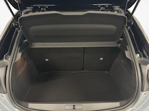 https://vehicle.imgix.net/4392805/c41b702e-2a8a-4982-8663-e5e3b3bf9539.jpg
