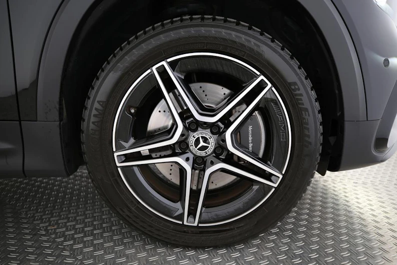 Fahrzeugbild MERCEDES-BENZ GLB 250