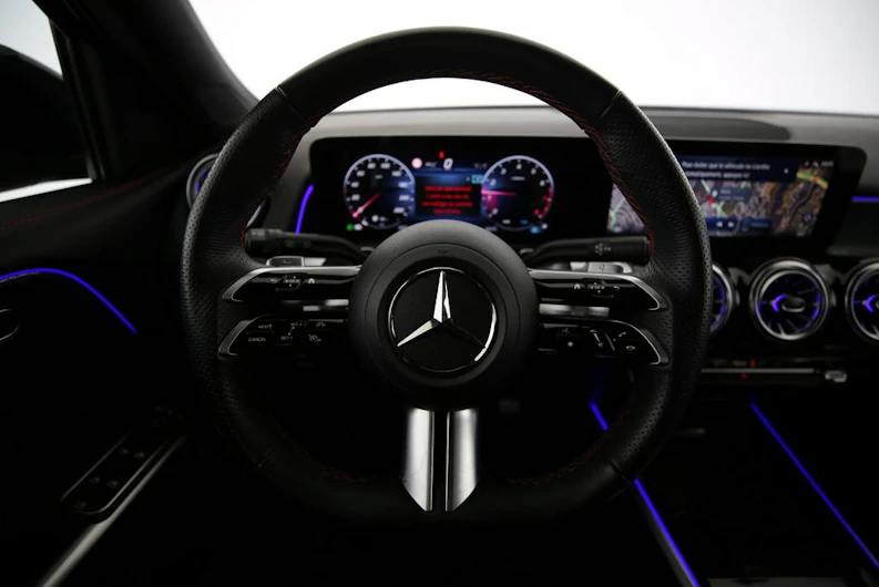 Fahrzeugbild MERCEDES-BENZ GLB 250