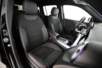 https://vehicle.imgix.net/4392840/81fb0970-e85c-4026-bc65-8d97135ff971.jpg