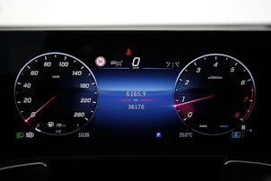 Fahrzeugbild MERCEDES-BENZ GLB 250 AMG Line 4matic