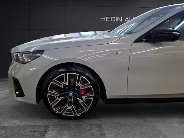 BMW i5 M60 xDrive Touring