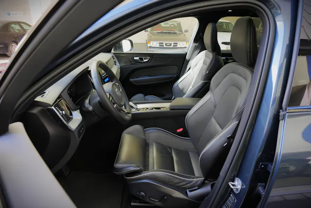 VOLVO XC60 2.0 T6 TE Plus Dark eAWD