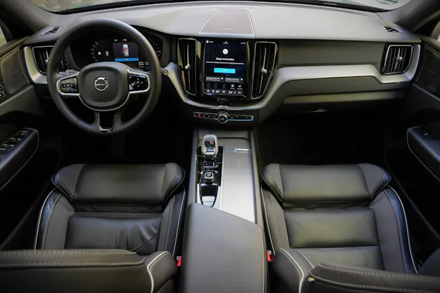 VOLVO XC60 2.0 T6 TE Plus Dark eAWD