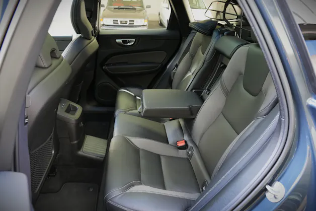 VOLVO XC60 2.0 T6 TE Plus Dark eAWD