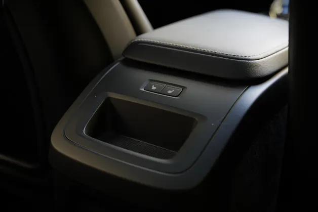 VOLVO XC60 2.0 T6 TE Plus Dark eAWD