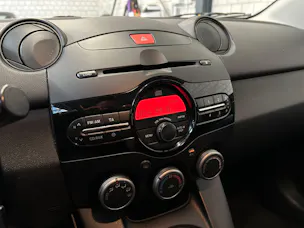 Mazda 2 1.3i 16V Exclusive