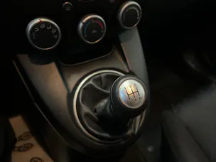 Mazda 2 1.3i 16V Exclusive