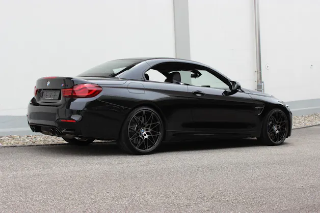 BMW M4 Cabriolet Drivelogic *M COMPETITION PAKET*